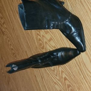 Women leather boots,zip back